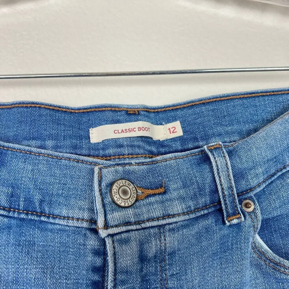 Levi's Women's Classic Bootcut Jeans Size 12 Blue Med Wash Stretch Inseam 26.5